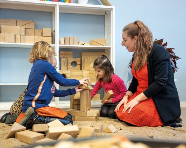 Samen spelen met blokken op de buitenschoolse opvang - Kinderopvang Wageningen
